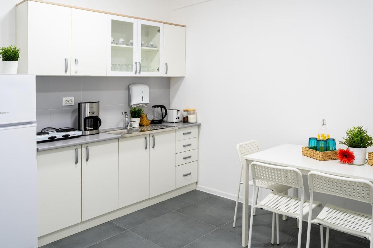 Kostovski Rooms-near E75 To Greece * Veles