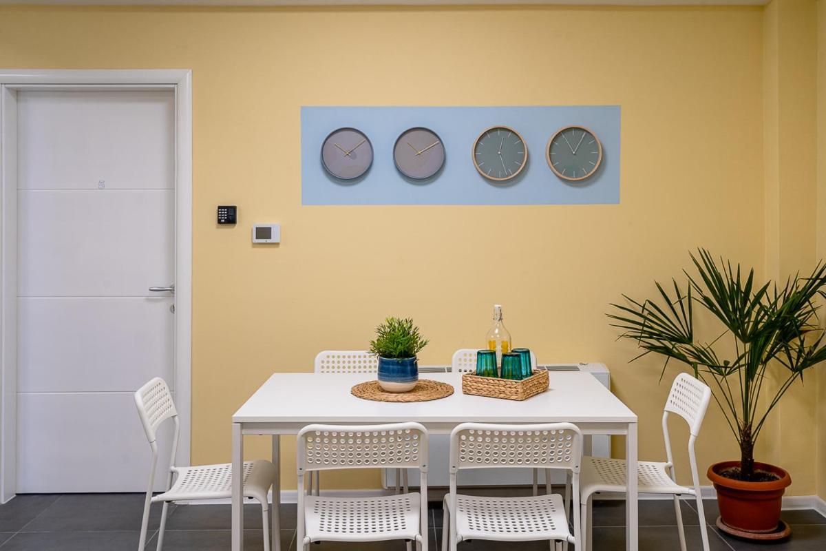 Kostovski Rooms-near E75 To Greece Apartment Veles