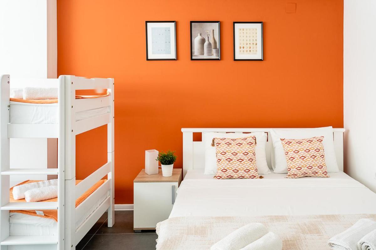 Kostovski Rooms-near E75 To Greece