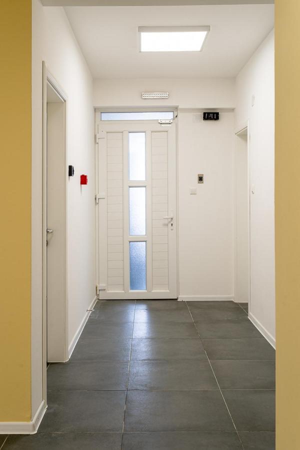 Kostovski Rooms-near E75 To Greece *
