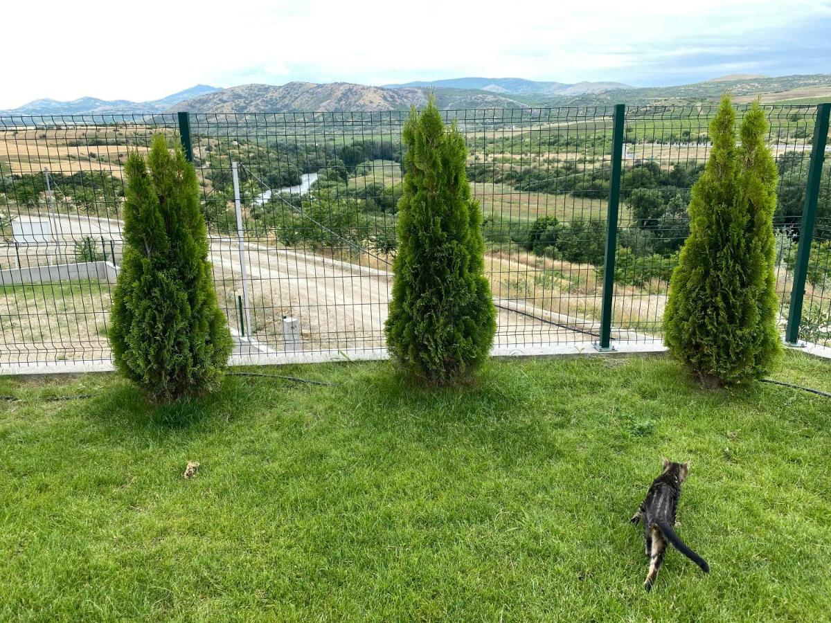 Apartment Kostovski Rooms-near E75 To Greece *